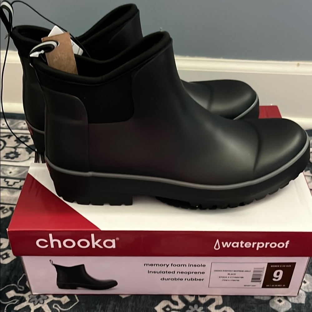 Chooka Black Waterproof Ankle Boots
